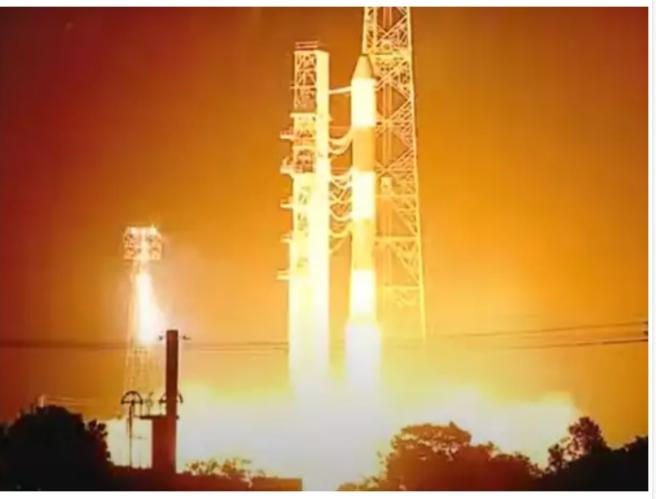 GRAND ACHIEVEMENT : ISRO ने लांच किया PSLV-C52, 25 घंटे की काउंटिंग…