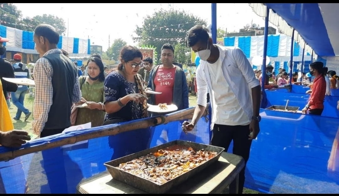 Unique fair in Durgapur: पश्चिम बंगाल में लगा अनोखा मेला, मुफ्त में खाइए 22 प्रकार के मछली-भात