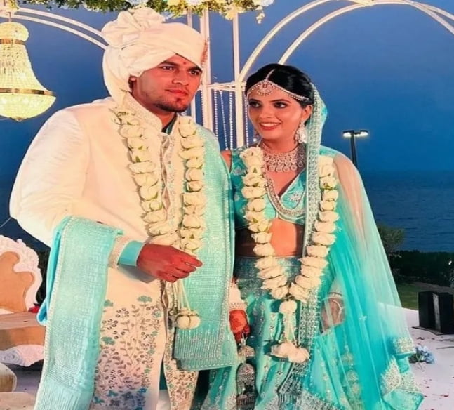 Rahul Chahar Marriage : भारतीय क्रिकेटर राहुल चाहर ने ईशानी जौहर को बनाया जीवन साथी, गोवा में समुद्र तट पर लिए…