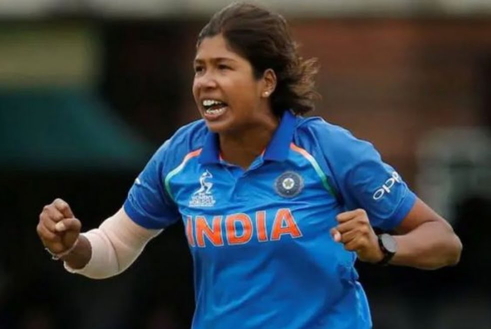 CRICKET : टीम इंडिया की महिला क्रिकेटर झूलन गोस्वामी ने रचा इतिहास, बना दिया सबसे बड़ा रिकार्ड