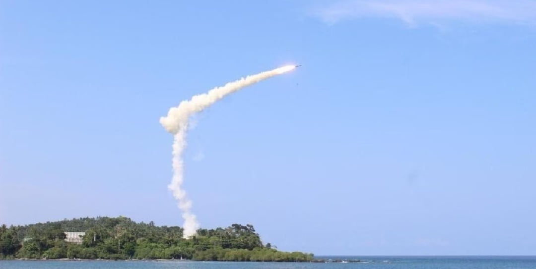 INDIA’S STRENGTH INCREASED :सुखोई से दागी गई ब्रह्मोस मिसाइल, हवा में ही लक्ष्य को मार गिराया