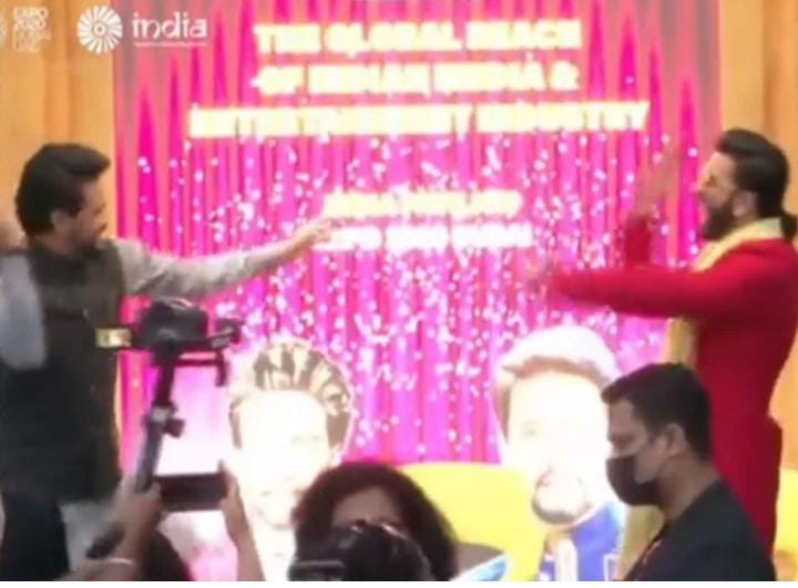 DANCE DANCE : दुबई के इंडियन एक्सपो में जमकर नाचे केंद्रीय मंत्री अनुराग ठाकुर, एक्टर रणवीर सिंह…