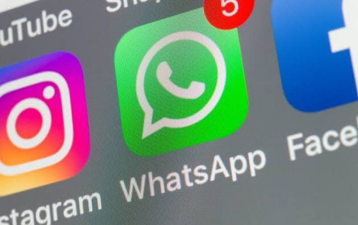 NEW UPDATE : अब Android फोन में WhatsApp पर आए वीडियो और फोटो बिना चाहे नहीं होंगे Save…