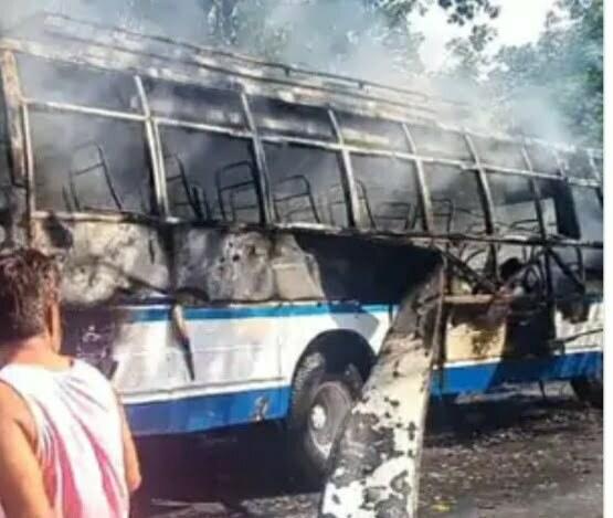 SORROWFUL: वैष्णो देवी से लौट रही बस में अचानक लगी आग, 4 श्रद्धालुओं ने गंवाई जान, 22 बुरी तरह जख्मी