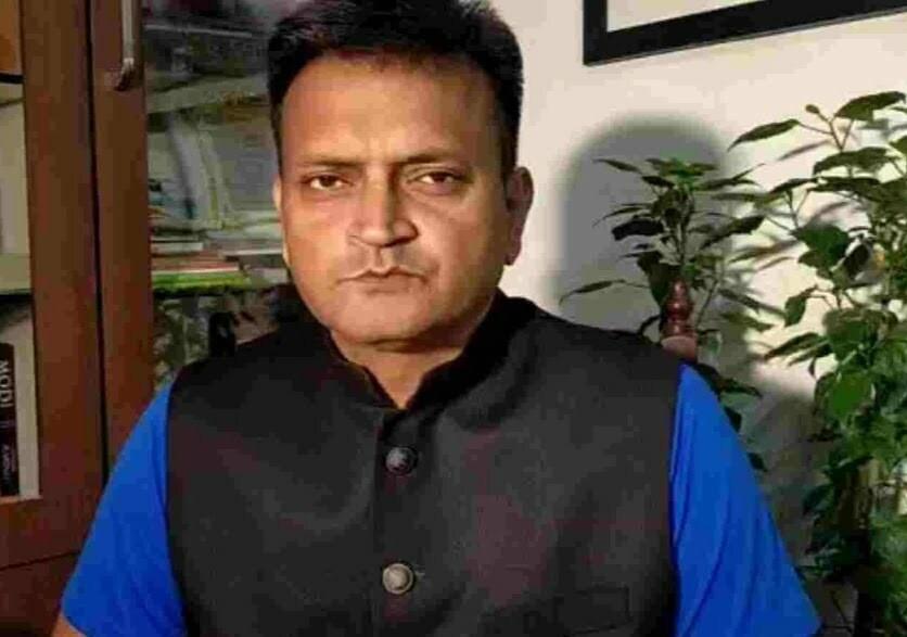 आरसीपी से नजदीकी पड़ी भारी :  अजय आलोक समेत चार नेता जदयू से किए गए निलंबित, लगाया पार्टी विरोधी गतिविधियों में शामिल होने का आरोप