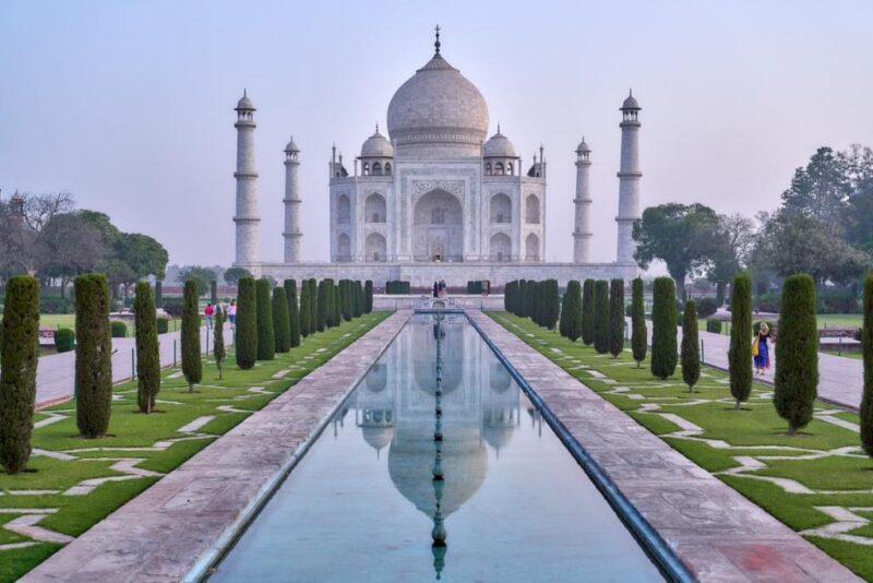Taj Mahal Kahan Sthit Hai