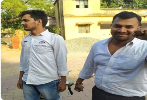 जमशेदपुर में अधिवक्ता को Arrest करने के खिलाफ कोर्ट में वकीलों ने किया हंगामा, कोर्ट का कामकाज रहा ठप्प