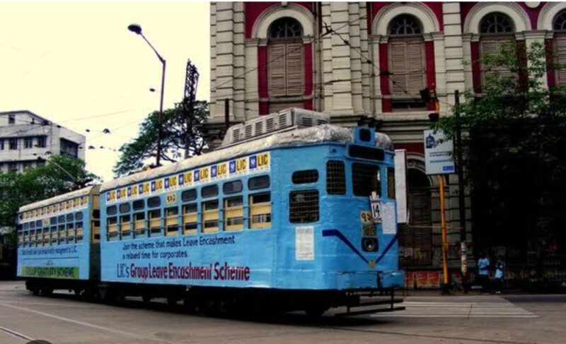 Tram Ride Pride Ride : कभी कोलकाता की शान माने जाने वाली ट्राम अब विलुप्त होने के कगार पर
