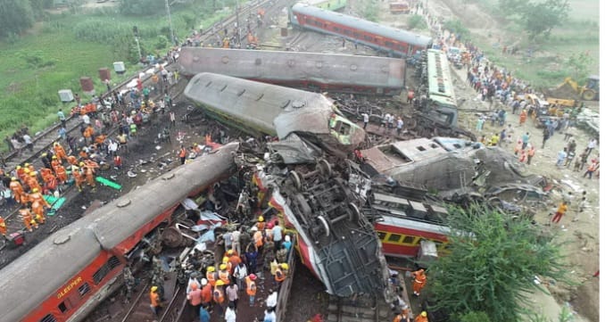 After Odisha Train Accident : ट्रेन हादसे की जांच कर रही CBI ने 3 रेल कर्मियों को किया अरेस्ट,अब…