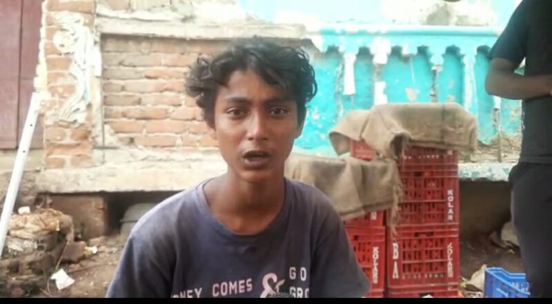 New way of cheating : ओडिशा में टमाटर के लिए दो नाबालिग बच्चों को रख दिया बंधक, इसके बाद…