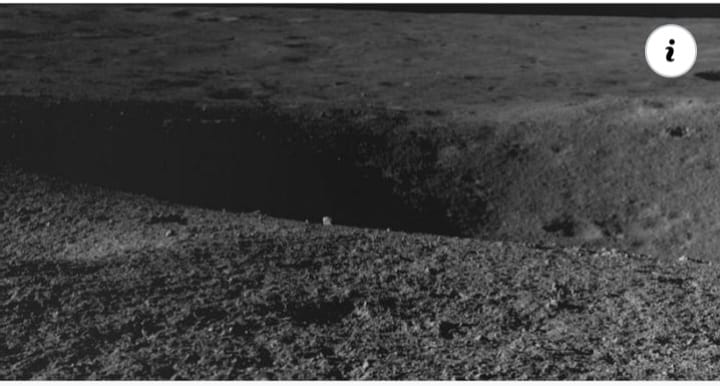 Chandrayaan-3 : चांद पर चहलकदमी करते रोवर प्रज्ञान के सामने आ गया बड़ा सा गड्ढा, किस तरह बदल लिया रास्ता…