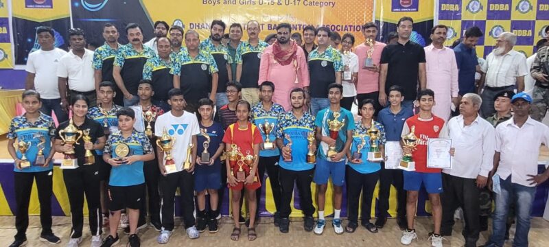 Jharkhand sab junior badminton : कृष दुबे, अंशिका त्यागी, नीरज व सराह को एकल खिताब