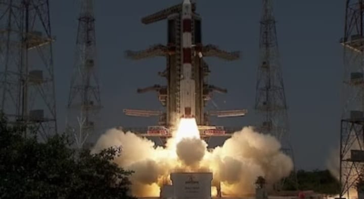 Grand History Again :  ISRO ने एक्यूरेट टाइम पर लॉन्च किया आदित्य एल-1 मिशन, स्पेस साइंस में एक और …