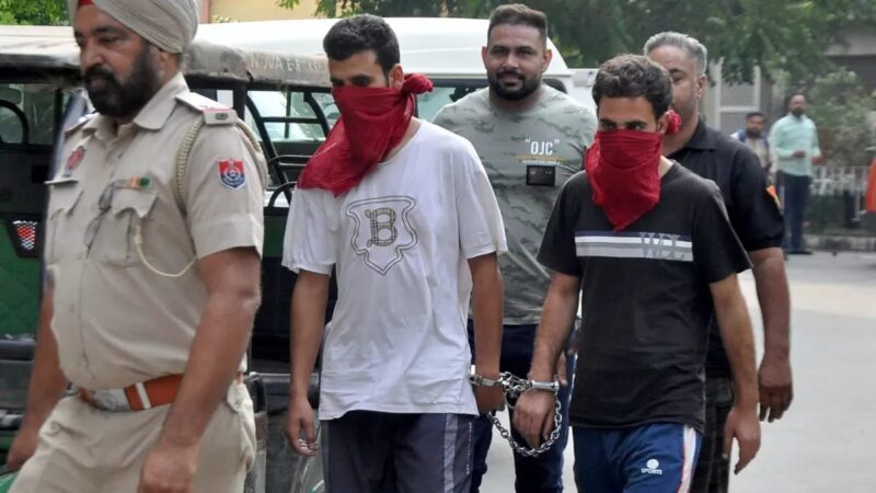 National: पंजाब पुलिस ने लश्कर के दो आतंकवादियों को गिरफ्तार किया 1 National: पंजाब पुलिस ने लश्कर के दो आतंकवादियों को गिरफ्तार किया