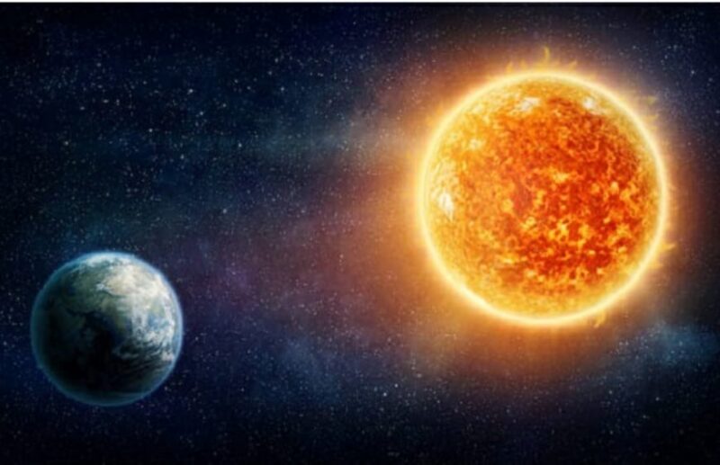Big question : सूर्य-चंद्रमा के बीच 400 गुना दूरी तो धरती से बराबर क्यों नजर आते हैं दोनों