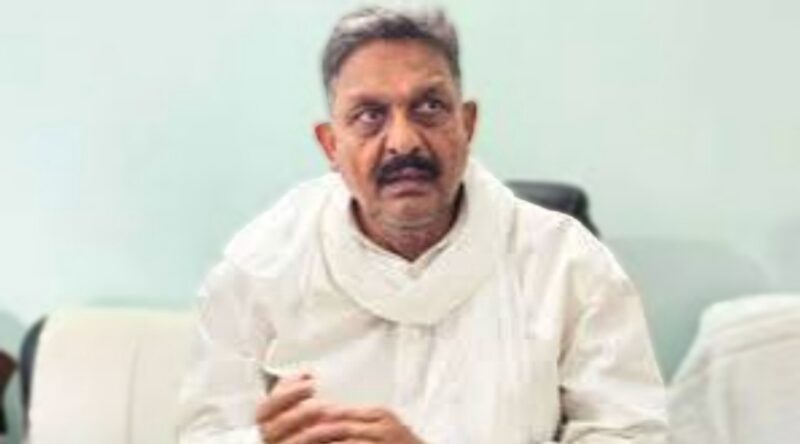 आपत्तिजनक बयानबाजी करने पर सपा सांसद अफजाल अंसारी के खिलाफ एफआईआर 1 आपत्तिजनक बयानबाजी करने पर सपा सांसद अफजाल अंसारी के खिलाफ एफआईआर