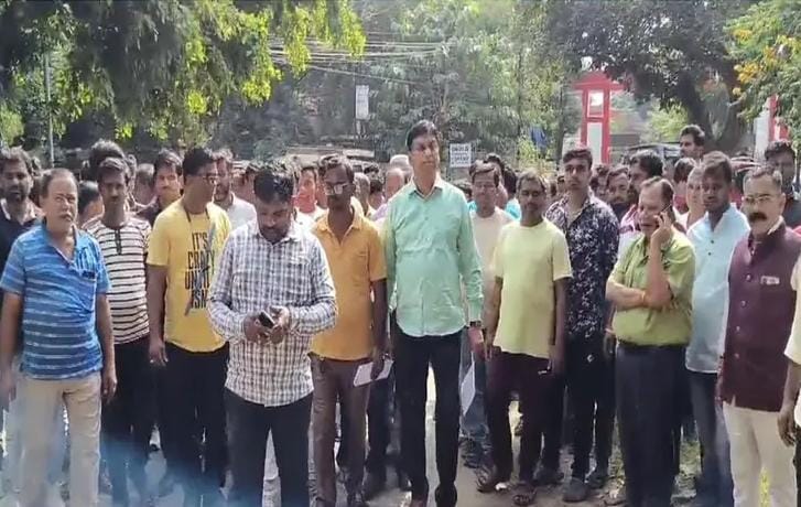 मरीज की मौत मामले में एसोसिएशन ने किया थाना का घेराव