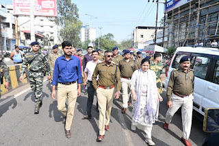 उपायुक्त व एसएसपी ने किया धनसार से जोड़ापोखर तक फ्लैग मार्च