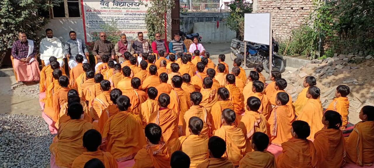 हिंदू धर्मग्रंथों में सर्वप्रथम स्थान प्राप्त ‘गीता’ भारतीय संस्कृति की है आधारशिला : सुशील कुमार पांडेय