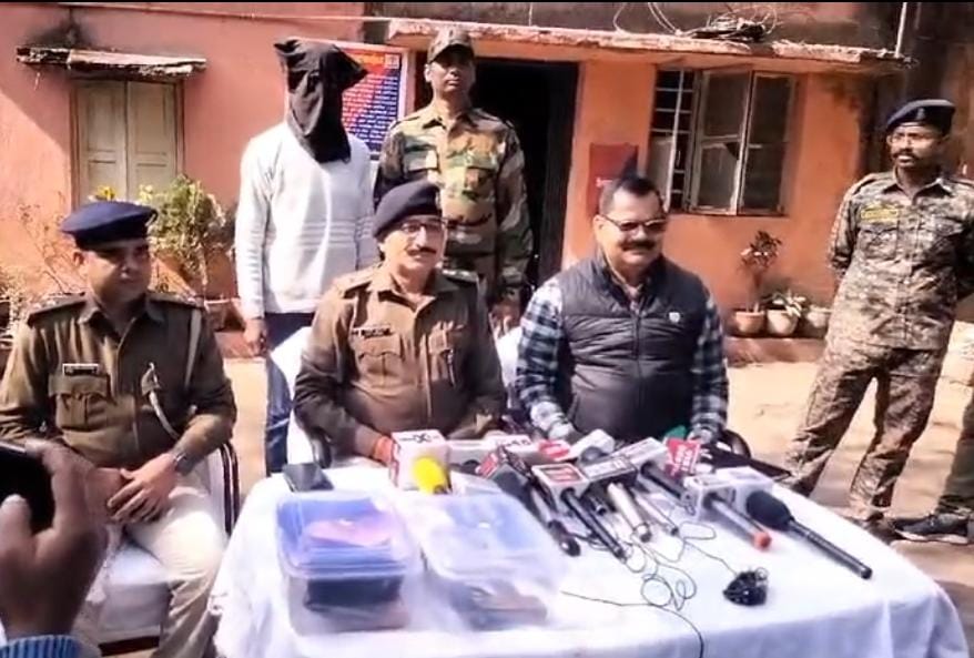 Dhanbad: चेतन साव गोलीकांड में पुलिस को मिली सफलता, गैंगस्टर प्रिंस खान का एक और गुर्गा गिरफ्तार