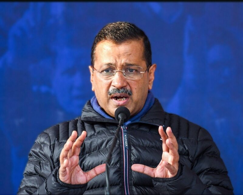 केजरीवाल का बड़ा एलान, सरकार बनने पर पुजारियों और ग्रंथियों को मिलेगा 18 हजार रुपये महीना