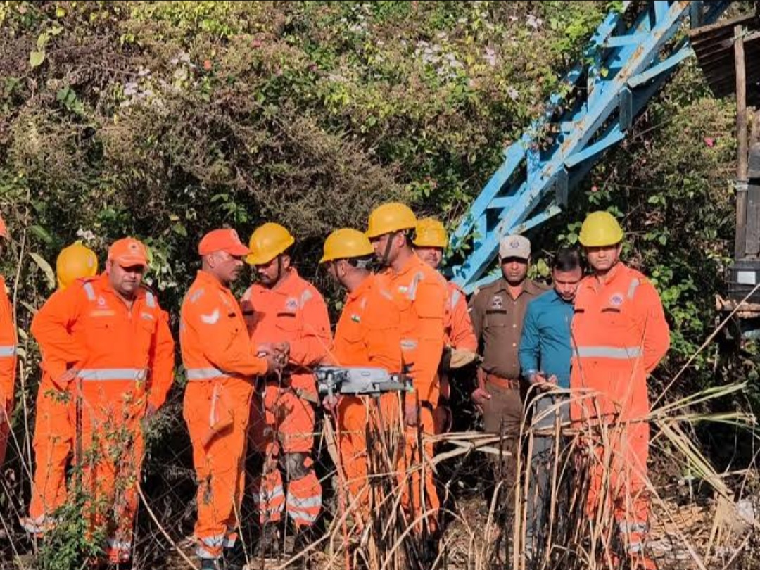 असम कोयला खदान हादसा10 मजदूर बचाये गये, 11 अभी भी फंसे, बचाव अभियान जारी