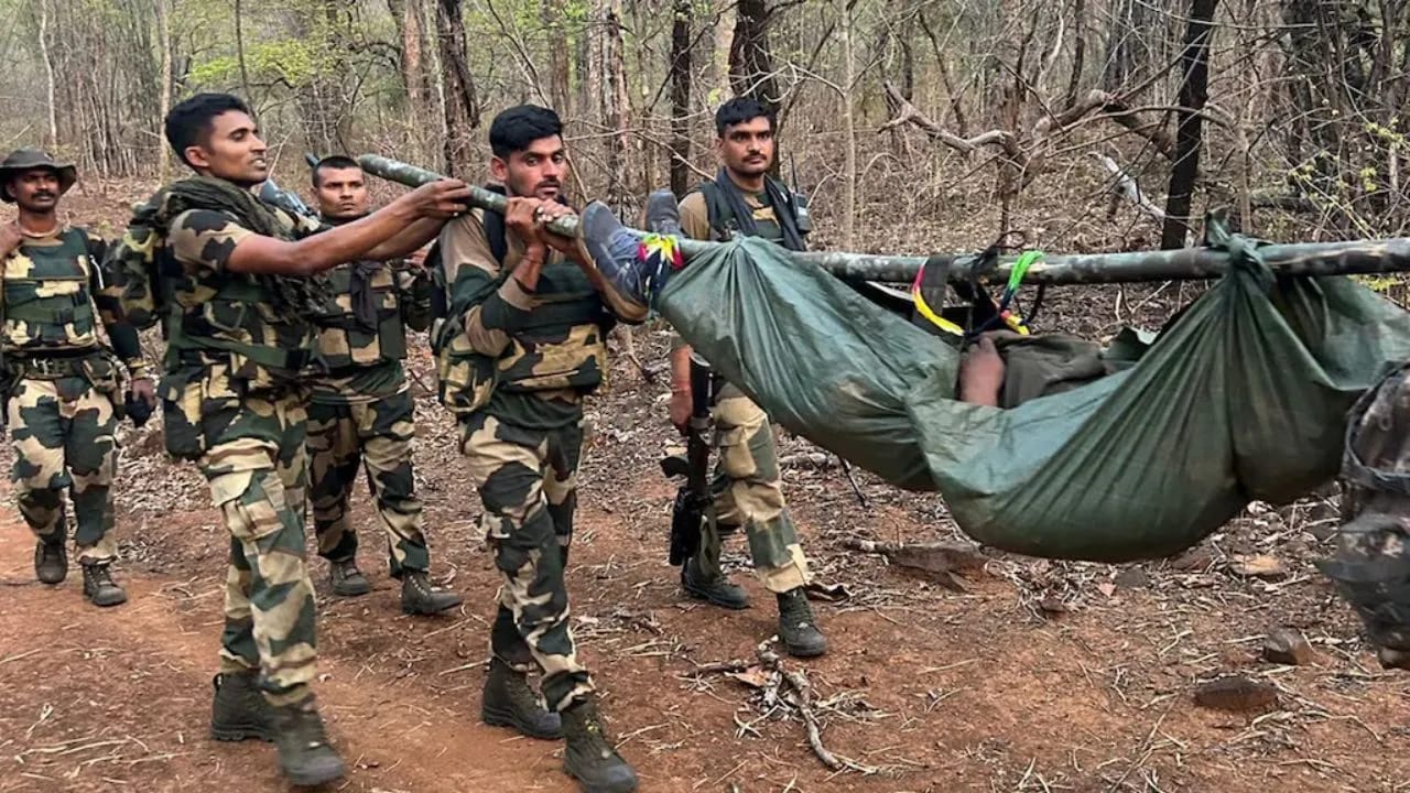 बदला : छत्तीसगढ़ में तीन नक्सलियों को मार गिराया