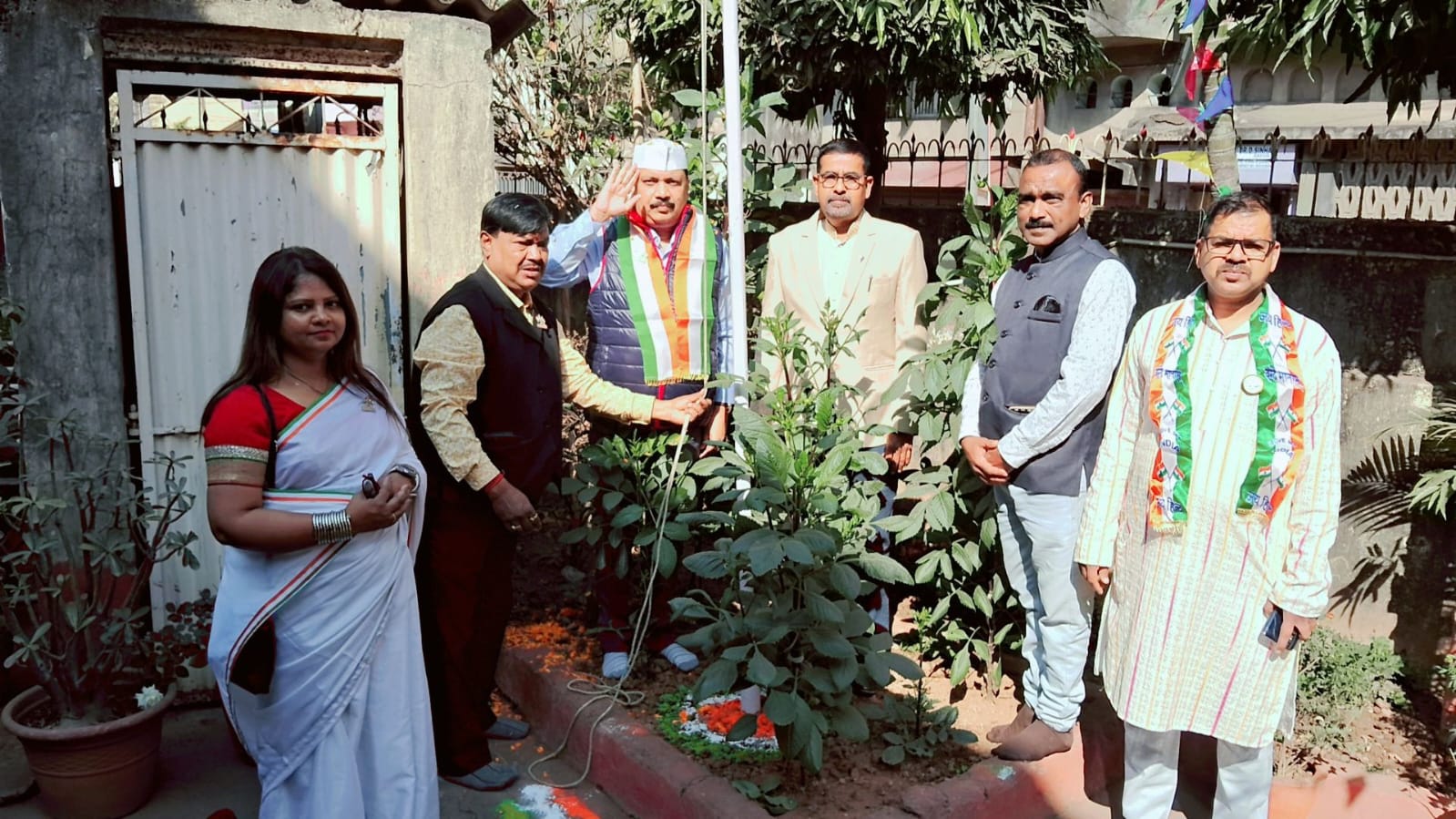 क्रेडो वर्ल्ड स्कूल में धूमधाम से मनाया गया गणतंत्र दिवस, यूनियन क्लब में भी हुआ झंडोत्तोलन