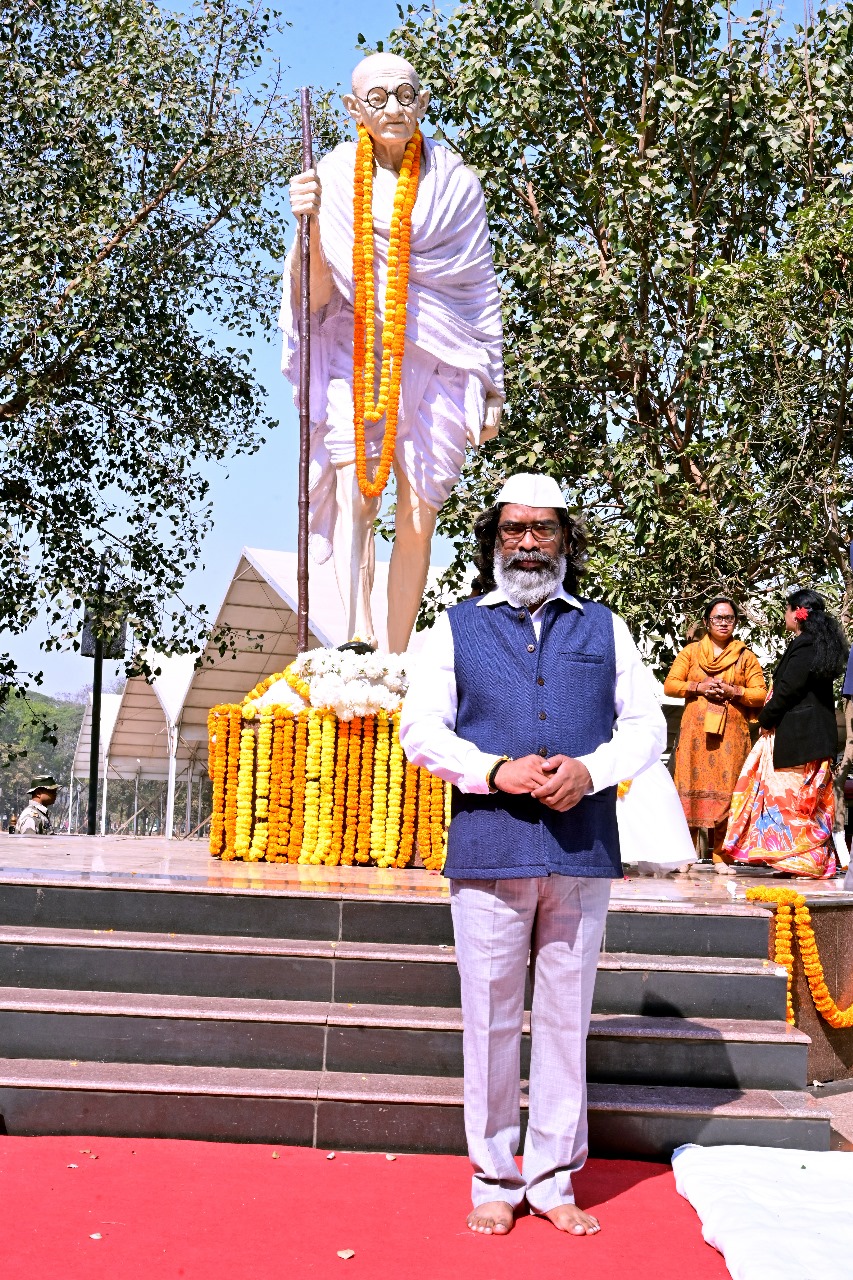 बापू के विचारों से देशवासियों को सदैव प्रेरणा मिलती रहेगी : हेमन्त