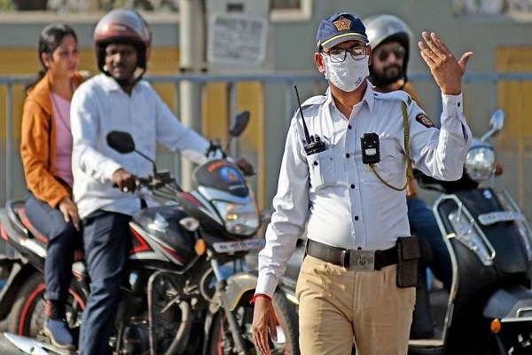 नो हेल्मेट-नो फ्यूल के बाद अब नो हेल्मेट-नो एंट्री-नो अटेंडेंस