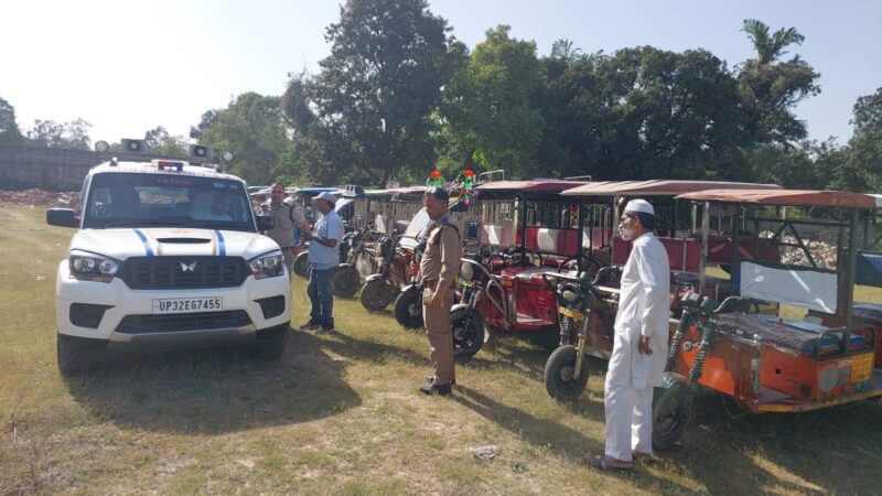 यूपी में अनधिकृत ई रिक्शा व ऑटो के खिलाफ अभियान का आगाज