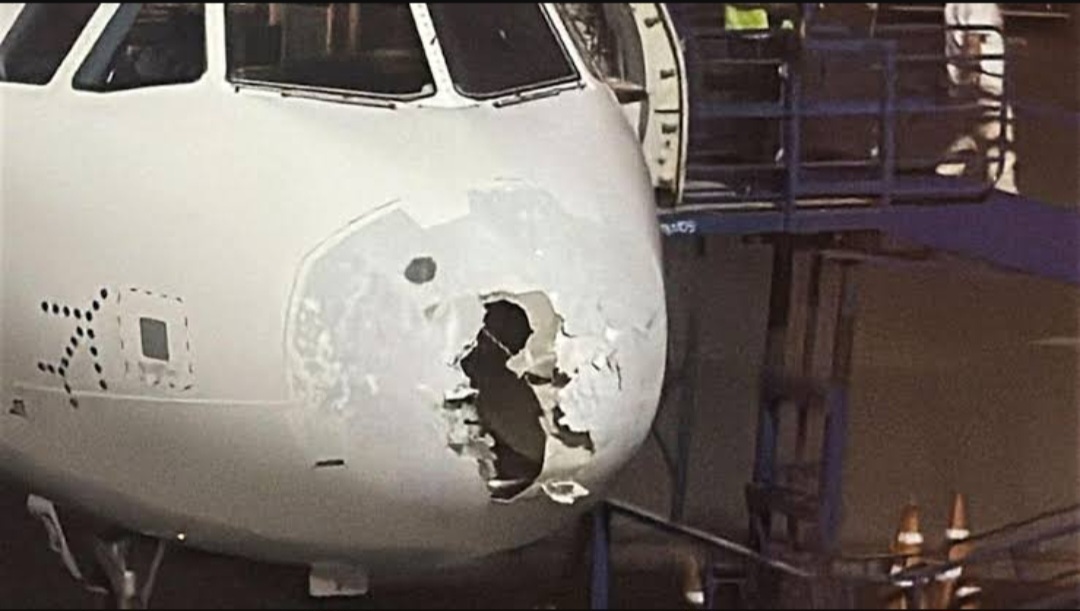 Turbulence में फंसी इंडिगो की फ्लाइट को पाकिस्तान के वायु क्षेत्र में घुसने की इजाजत नहीं मिली, श्रीनगर में इमर्जेंसी लैंडिंग