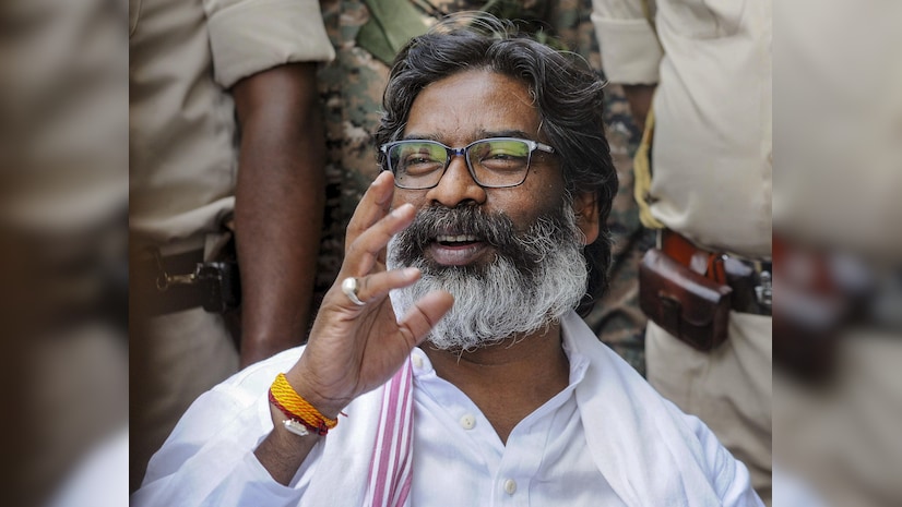 सरकार मदरसा और संस्कृत स्कूलों के बच्चों को नि:शुल्क देगी किताब और कॉपियां