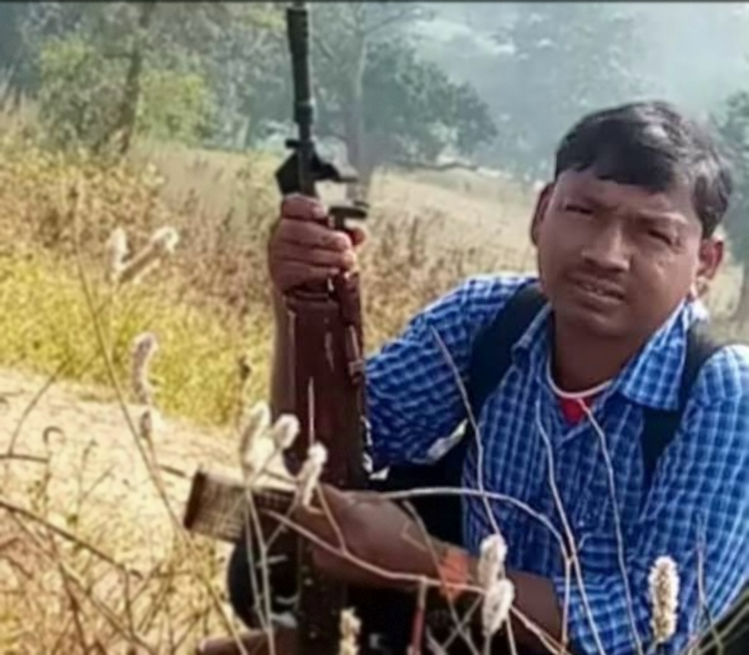 Big Achievement: नक्सल विरोधी अभियान में लातेहार पुलिस से मुठभेड़ में एक इनामी नक्सली ढेर, दूसरा गिरफ़्तार