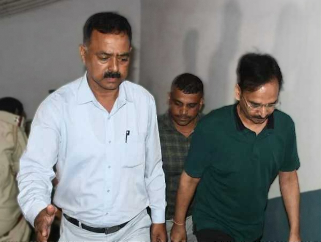 शराब घोटाला : एसीबी कोर्ट ने विनय चौबे और गजेंद्र सिंह को भेजा जेल, दो दिन की रिमांड के बाद हुई थी पेशी