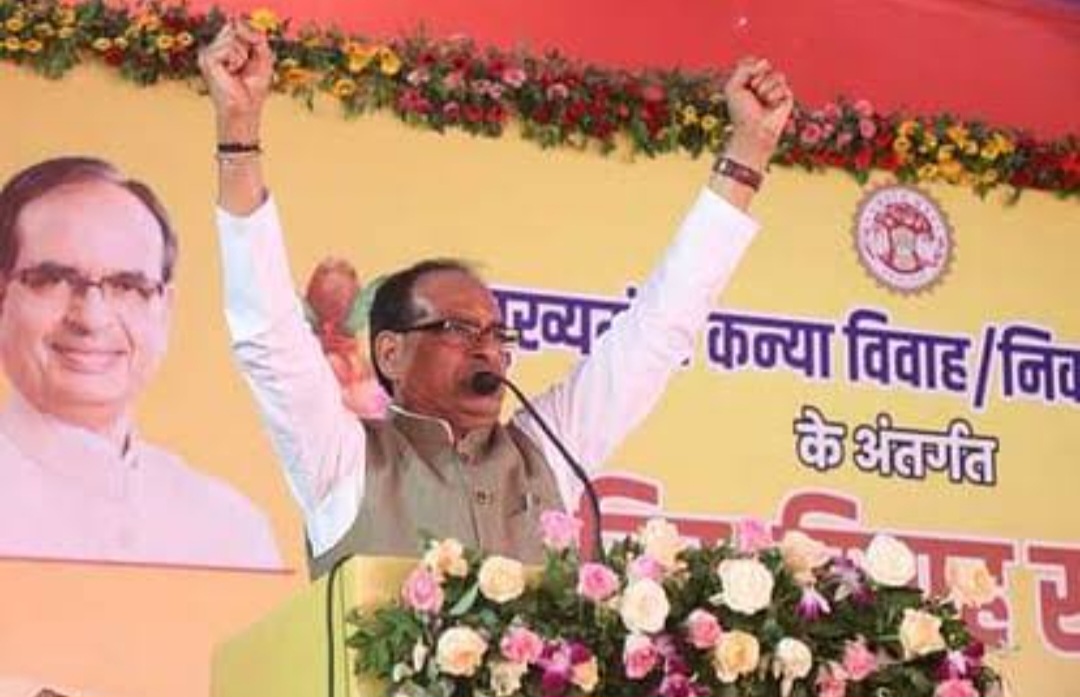 भारत अद्भुुत देश है, शहनाई के साथ सीमा पर नगाड़े भी बज रहे : शिवराज सिंह