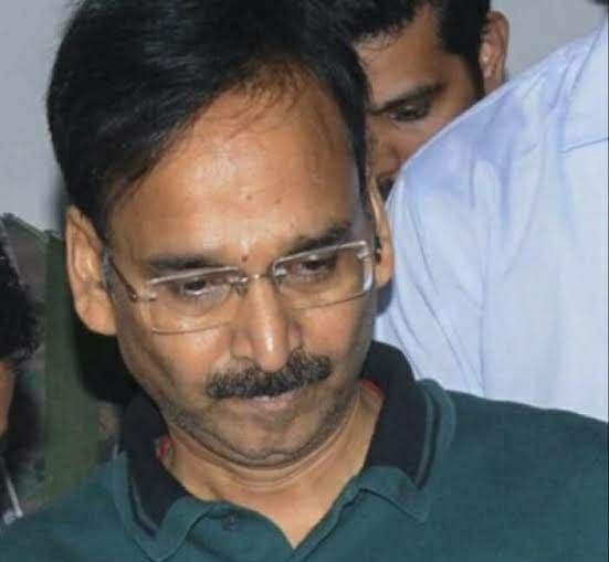 शराब घोटाला : विनय चौबे सहित पांच आरोपितों की बढ़ायी गयी न्यायिक हिरासत