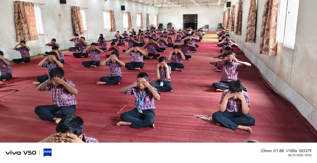 राजकमल में 11वां अंतर्राष्ट्रीय योग दिवस मनाया गया