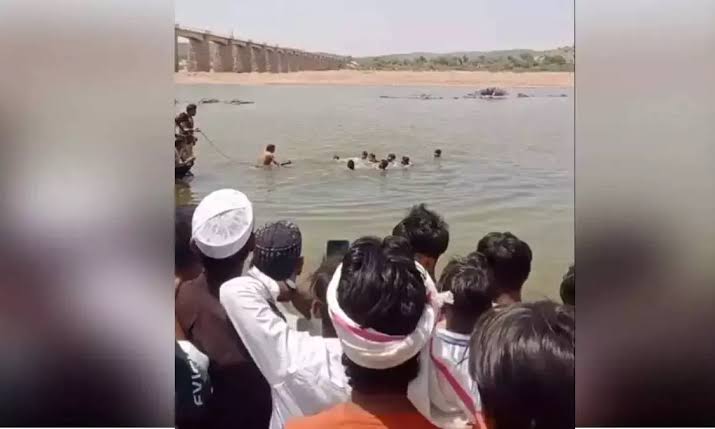 बनास नदी में डूबने से 08 युवकों की मौत, पिकनिक मनाने गये थे जयपुर नगर के 11 दोस्त