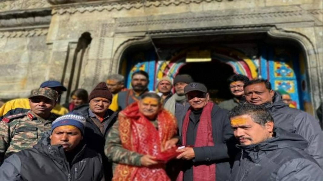 थल सेनाध्यक्ष ने किये बाबा केदार के दर्शन, धाम में पुलिस, प्रशासन और तीर्थपुरोहितों ने किया स्वागत