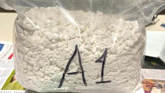 बेंगलुरु हवाई अड्डे पर यात्री से 40 करोड़ रुपये की कोकीन जब्त, गिरफ्तार