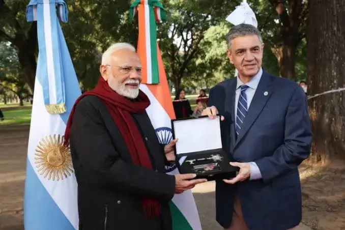 प्रधानमंत्री मोदी पहुंचे ब्राजील, ब्रिक्स शिखर सम्मेलन में हिस्सा लेंगे, प्रवासी भारतीयों में खासा उत्साह