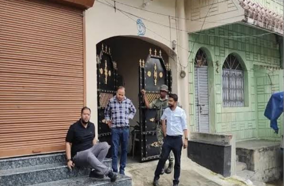 छत्तीसगढ़ में एसईसीएल ओपन कास्ट के मैनेजर और एसी के यहां आयकर का छापा