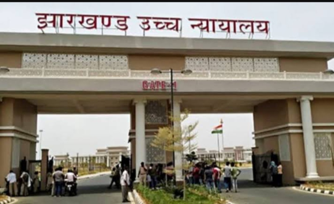 पारा शिक्षकों के लिए 100 और गैर पारा शिक्षकों के लिए 14 पद रिजर्व रखें : हाई कोर्ट