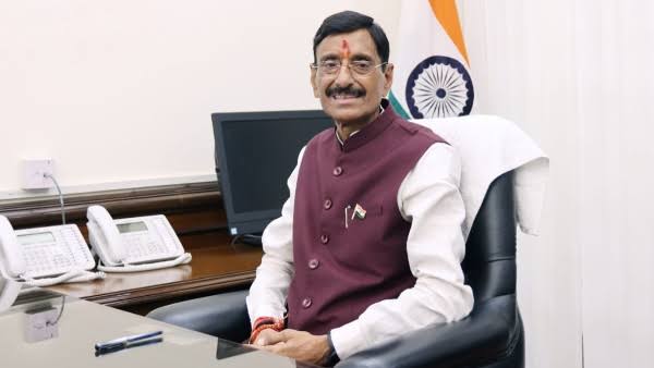 केन्द्रीय रक्षा राज्य मंत्री संजय सेठ को मिली धमकी, जांच में जुटी पुलिस