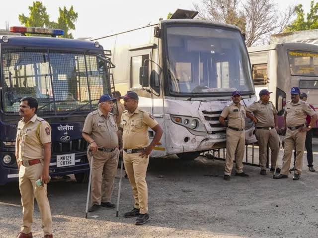 महाराष्ट्र के पुणे में धर्म परिवर्तन करा रहे अमेरिकन नागरिक सहित तीन गिरफ्तार