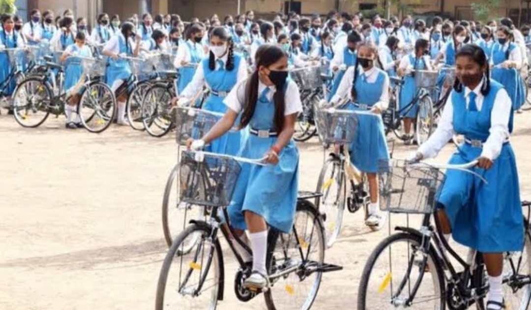 कल्याण विभाग की बैठक में छात्रवृत्ति और साइकिल वितरण योजनाओं को गति देने का निर्देश