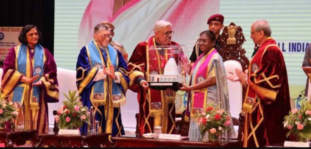 अच्छा डॉक्टर के साथ अच्छा इंसान होना भी जरूरी : द्रौपदी