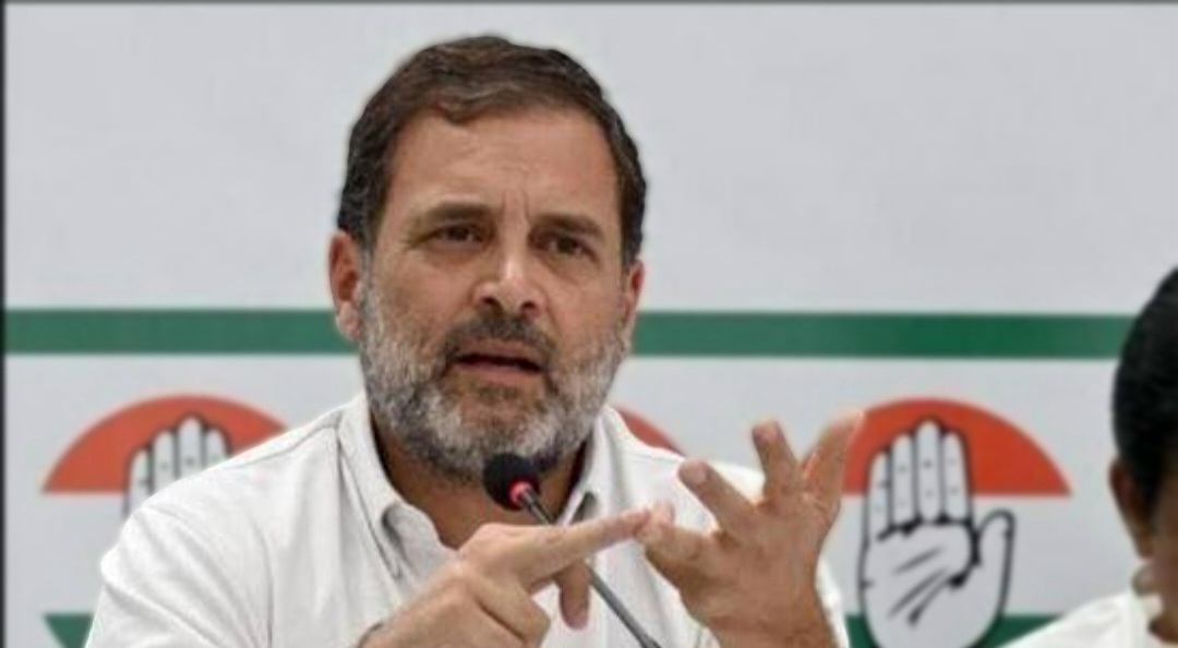 गुजरात की अनाम पार्टियों को मिले 4300 करोड़ के चंदे को लेकर राहुल ने चुनाव आयोग को घेरा