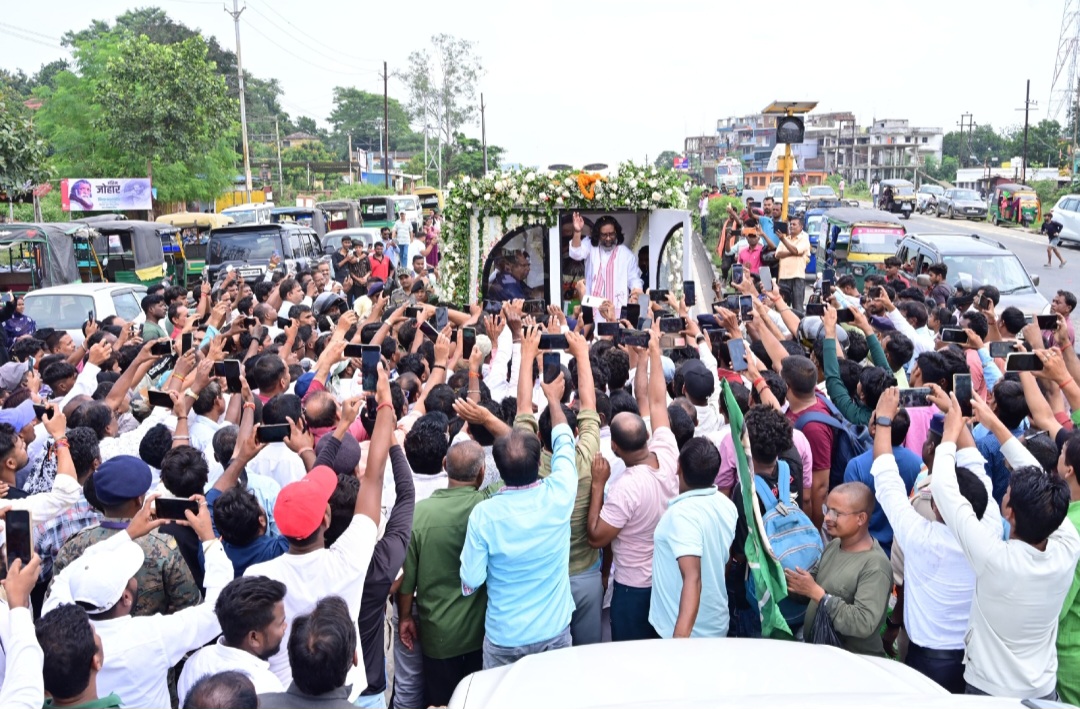 शिबू सोरेन के अंतिम दर्शन के लिए रांची से नेमरा तक उमड़ा जनसैलाब